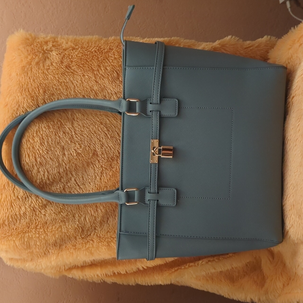 Alyssa hardbody light blue large shoulder bag